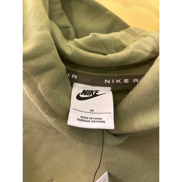 Nike Women Hoodie NWT - Picture 2 of 7